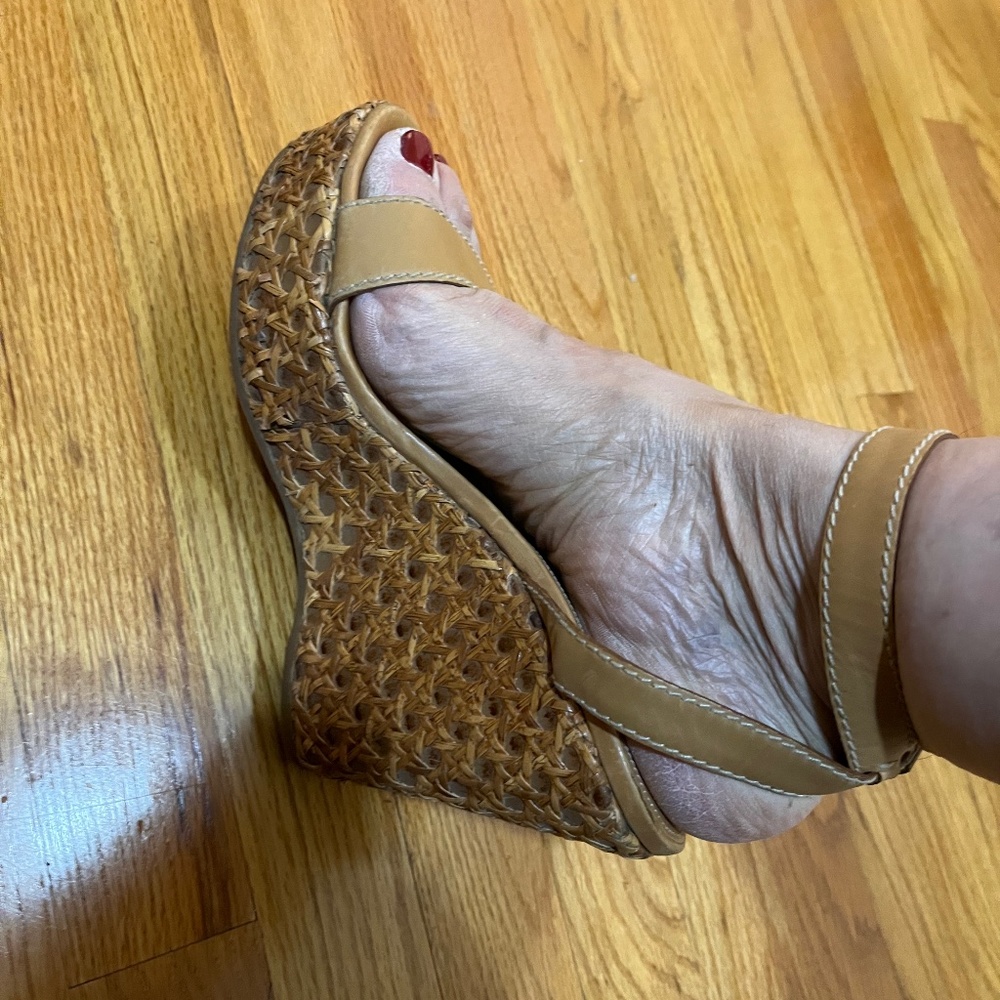 Wedge sandals
